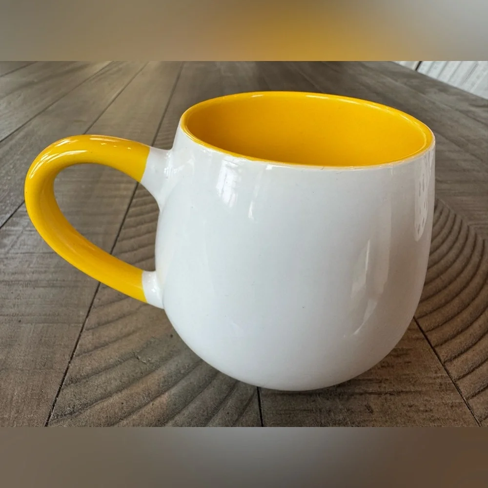 Pier 1 Happy Yellow & White Cheerful Coffee/Tea Mug